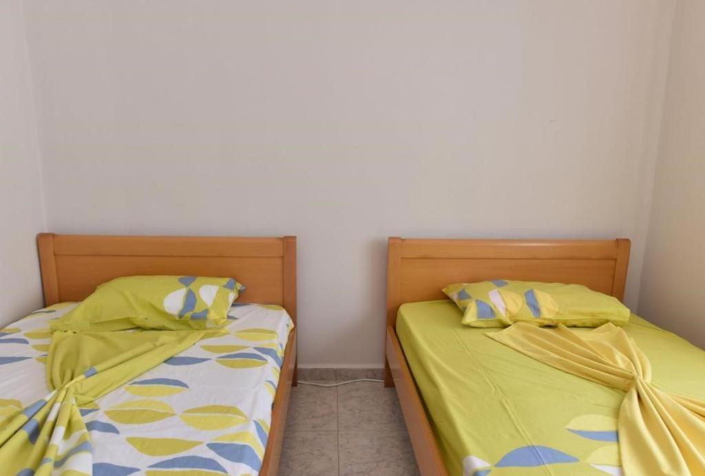 Apartments In A Villa By The Beautiful Sea Bay Nea Poteidaia Exterior foto